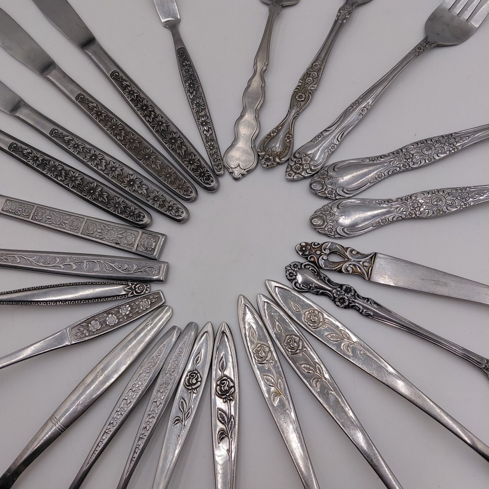 Vtg Flatware Mixed Lot 24 Ornate Fancy Patterns Silverware Jewelry Art Geometric